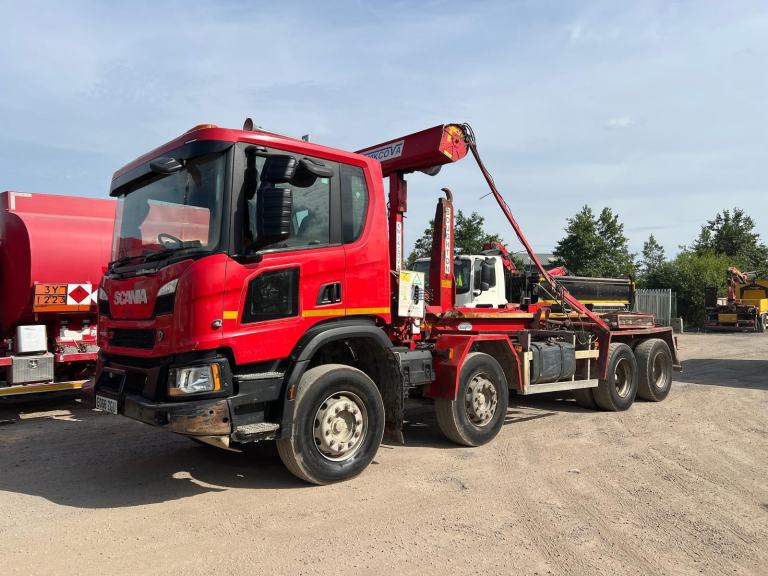 2018 68 Scania P450 BOUGHTON HOOK, TESTED JUNE 27, MANUAL, ONLY 237,638 KM