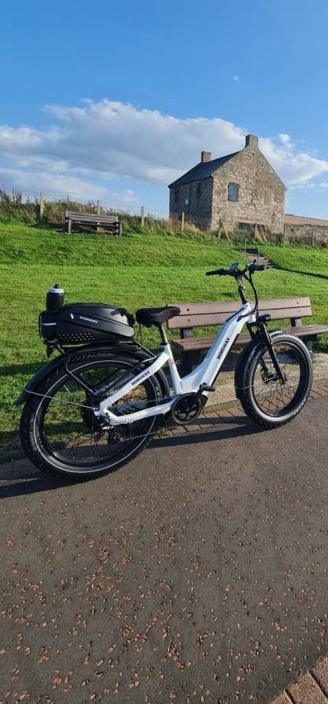 HIMIWAY ZEBRA ST ELECTRIC BIKE. ONLY DONE JUST OVER 200 MILES. TOTALLY AS NEW. GREAT DELIVERY BIKE