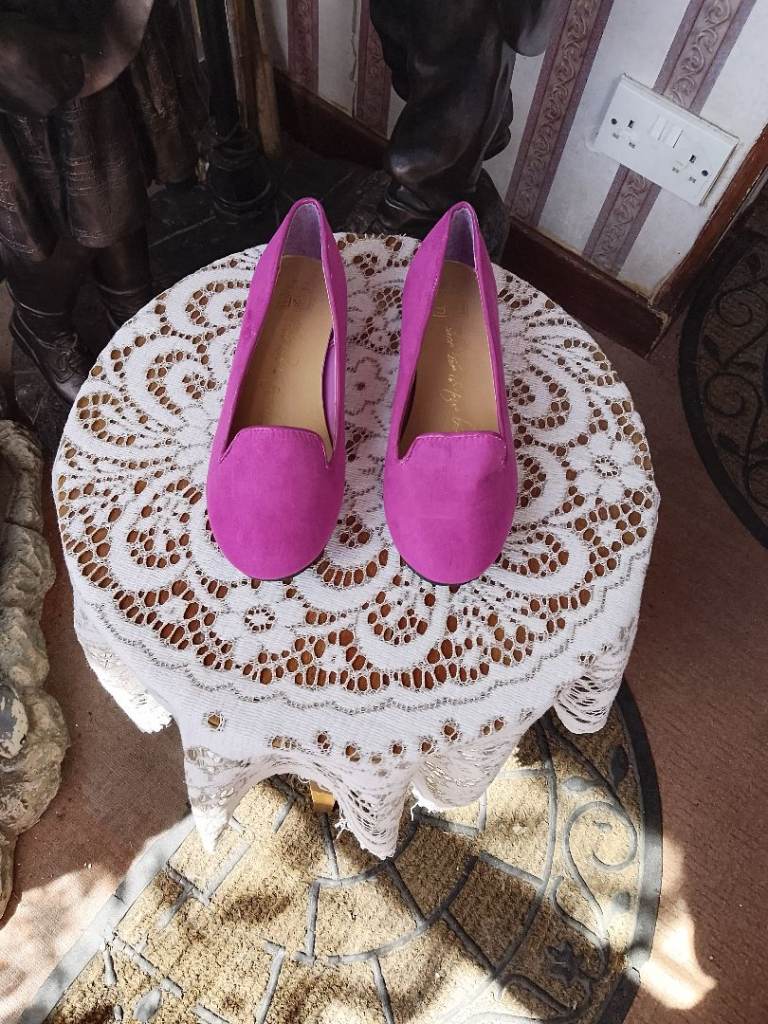 Brand New Ladies Swead Flat Heel Shoe