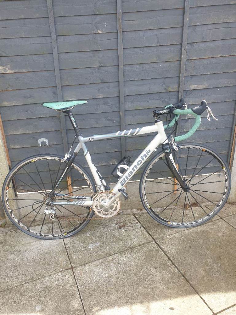 Bianchi 1885, Road Bike. (Pick up only) 