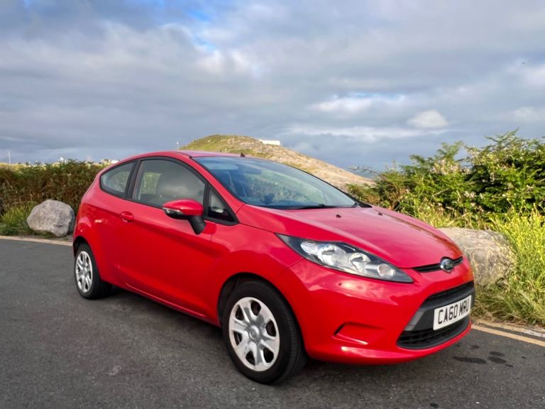 Ford Fiesta 1.2 Edge - 2011 - low miles 