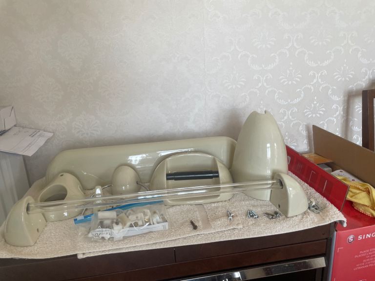 bathroom accessories 