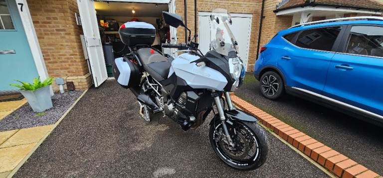 Kawasaki, Versys 1000, 2014, 1043 (cc)