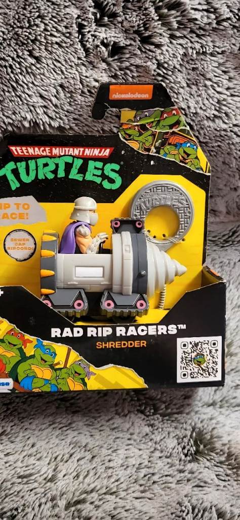 Teenage Mutant Ninja Turtles Shredder Car/Figure