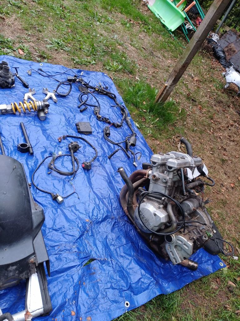 Yamaha Yzf600r thundercat 600cc engine and spares 