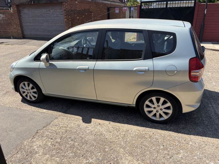 HONDA JAZZ 1.4 AUTOMATIC 2007/57 ONLY 78,000 MILES FSH 19 HONDA SERVICE STAMPS ! DRIVES FANTASTIC !!