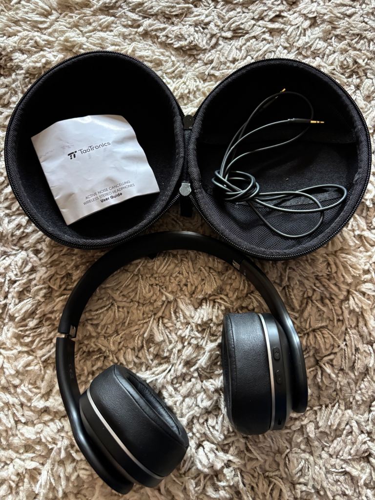 TaoTronics Active noise Cancelling Headphones 