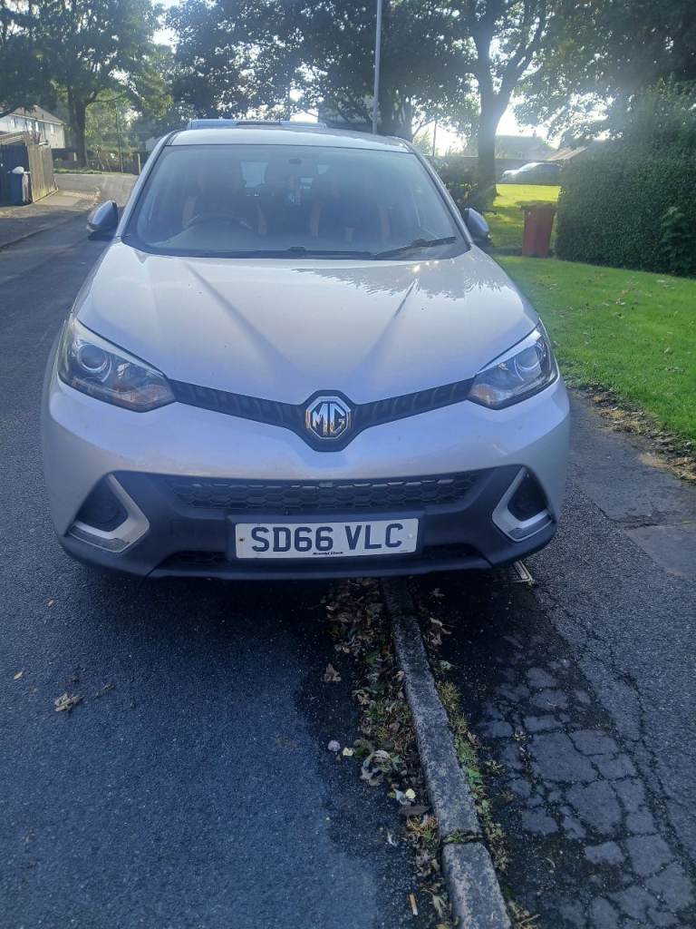 MG Motor UK, GS, Hatchback, 2016, Manual, 1490 (cc), 5 doors