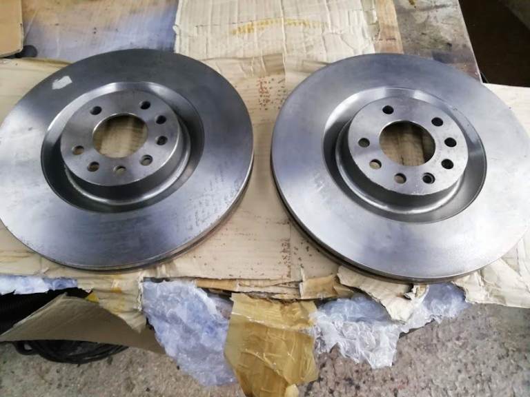 Vauxhall VXR brake discs 345mm Mintex MDC2385 - Collection only
