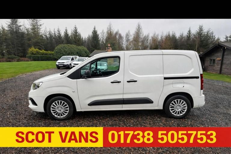 VAUXHALL COMBO (2020) 1.6 Turbo D 2300 Sportive 2020