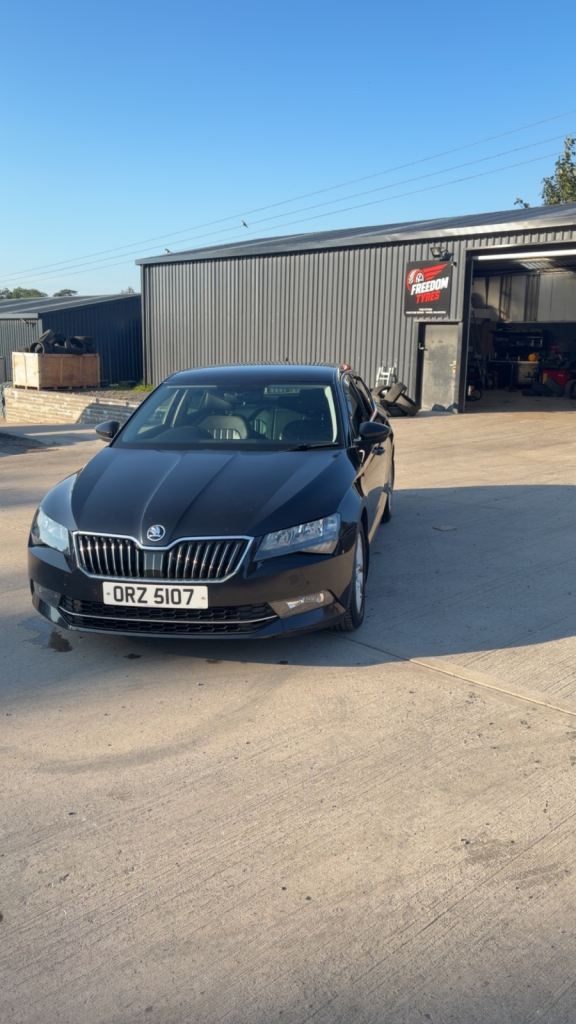 Skoda, SUPERB, Hatchback, 2018, Semi-Auto, 1968 (cc), 5 doors