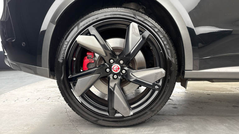 2021 Jaguar F-Pace 5.0 P550 V8 SVR SUV 5dr Petrol Quickshift AWD Euro 6 (s/s) (550 ps) SUV Petrol...