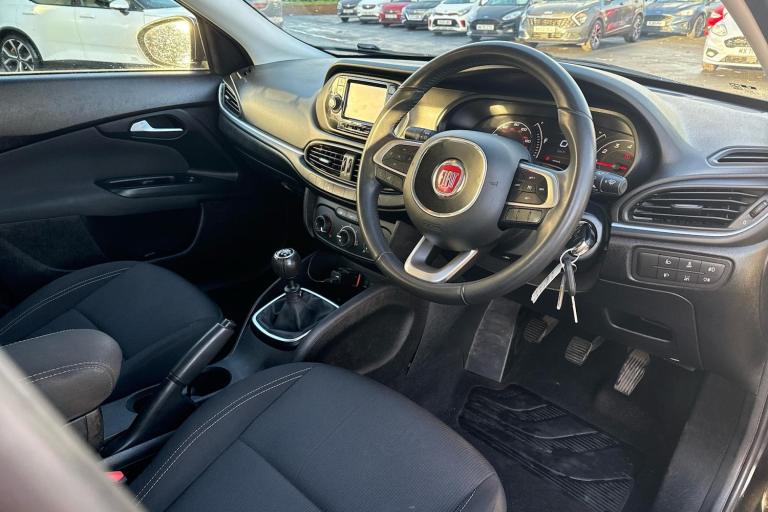  Fiat Tipo 1.4 Mpi Easy Plus Hatchback 5dr Petrol Manual Euro 6 95 Ps Petrol