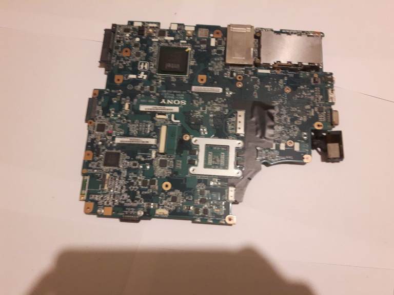 Sony Vaio VGN-FW11E 16.4: motherboard