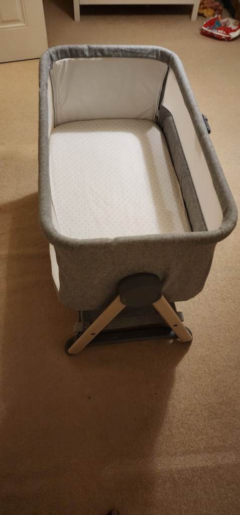 image for Mamas and Papas Lua bedside crib