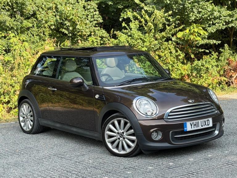 2011 MINI COOPER 1.6 AUTOMATIC, WOW LOW 73,949 MILES, PANORAMIC ROOF, RARE SPEC