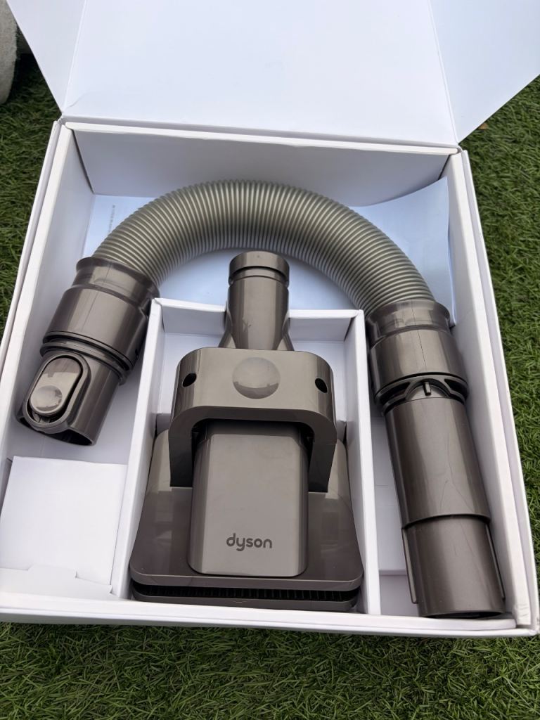 New Dyson Pet Grooming Kit for Vacuum Cleaners