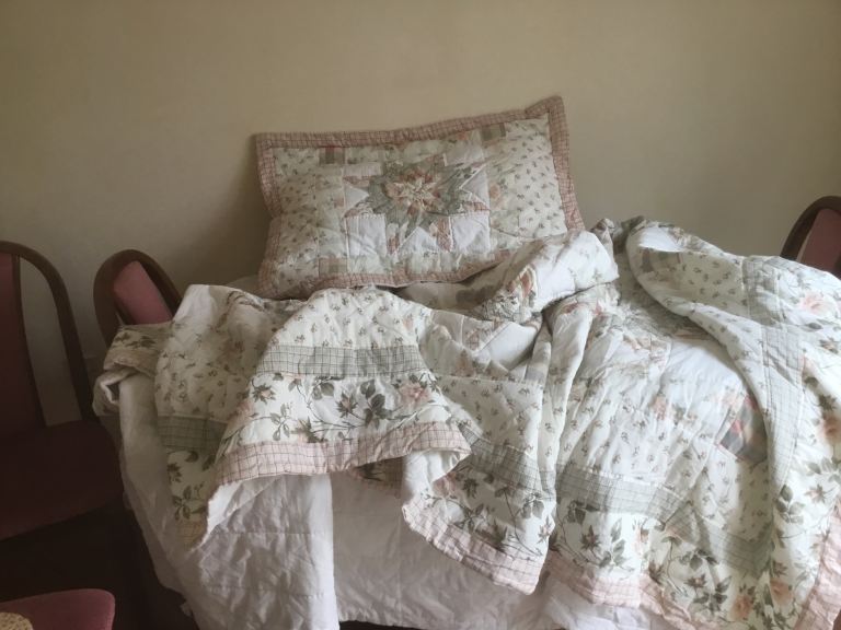 Beautiful Patchwork Quilt Bedspread with Matching Pillow Sham
