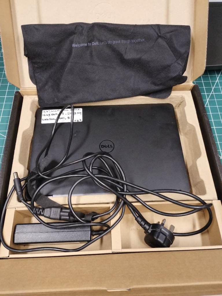 16GB RAM, Windows 11, FULL OFFICE Dell laptop. i5, 256GB SSD, WebCam, Backlit Keys, HDMI 