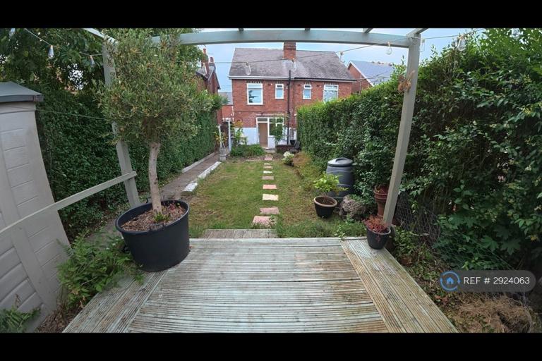 3 bedroom house in Gordon St, Ilkeston, DE7 (3 bed) (#2924063)