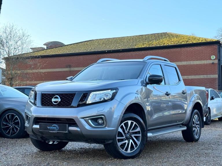 2016 Nissan Navara 2.3 dCi Tekna Auto 4WD Euro 5 4dr PICK UP Diesel Automatic
