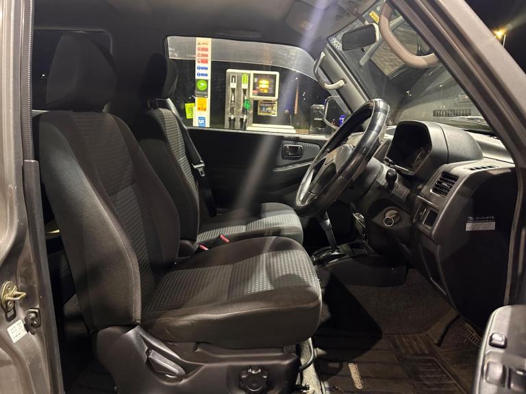 2016 Mitsubishi Pajero PETROL Manual