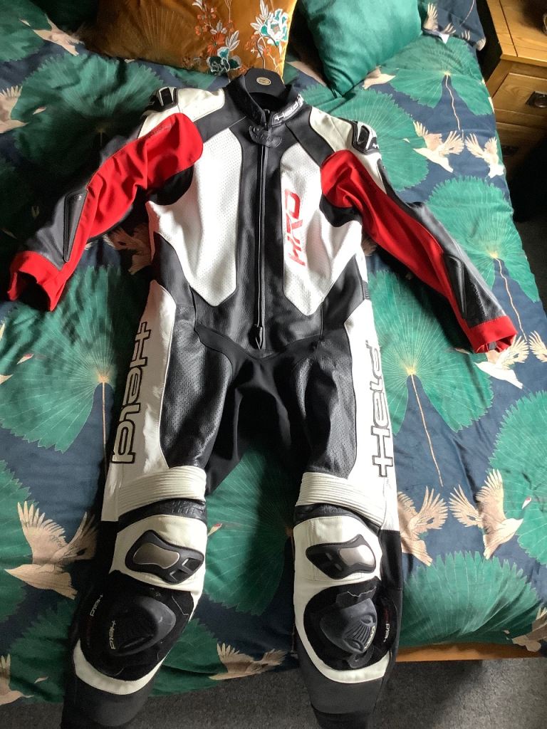 Held full leathers size 54