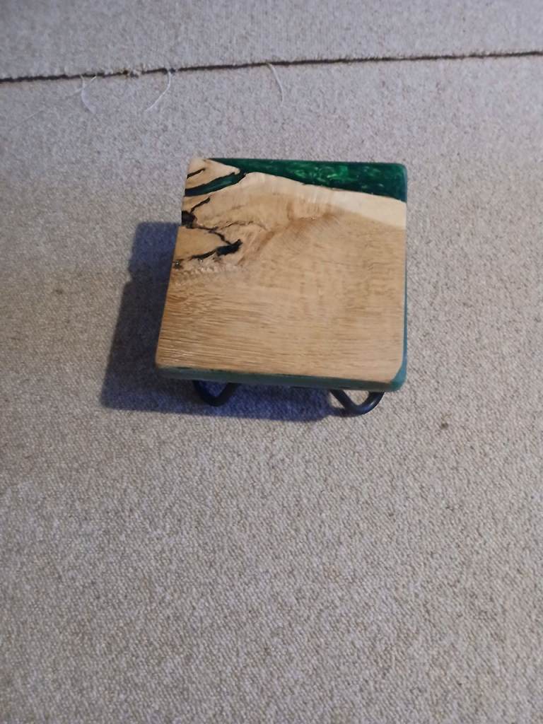 Oak & Resin Plant Stand 