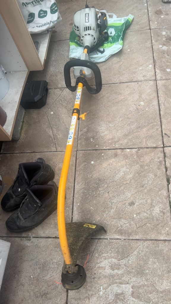 Ryobi Grass Trimmer – Good Condition