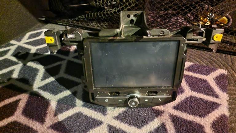 Corsa plug play stereo 