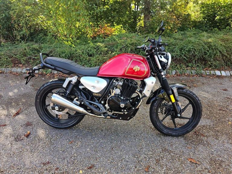 AJS BILSTON 125  2025 Petrol Manual in Red