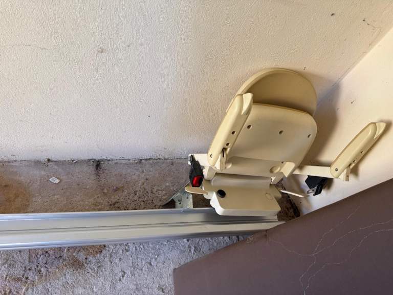 Brooks Straight Stairlift – Complete Set, Good Condition