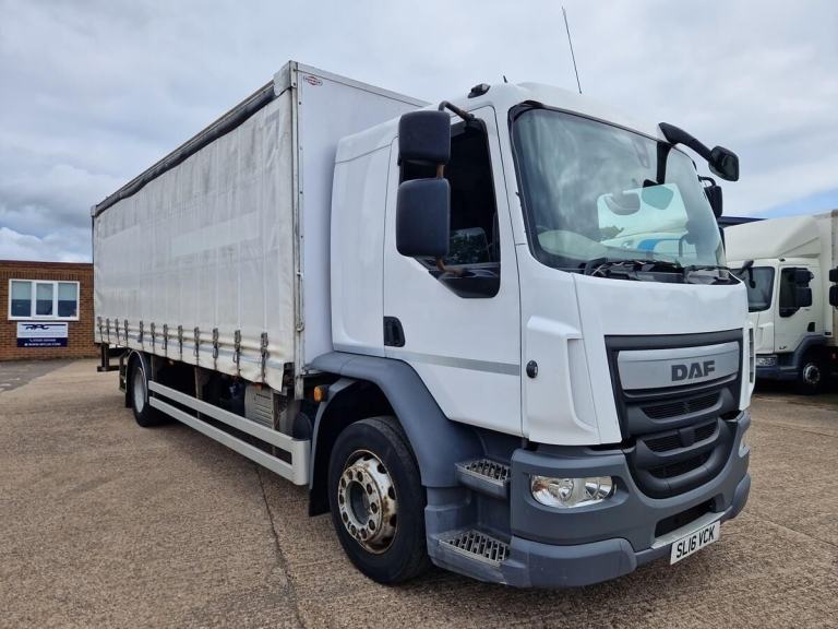 DAF LF 220, 2016, 24ft Curtainsider or Flat, 18 Ton, 270000 Kms, Ideal Scaffold