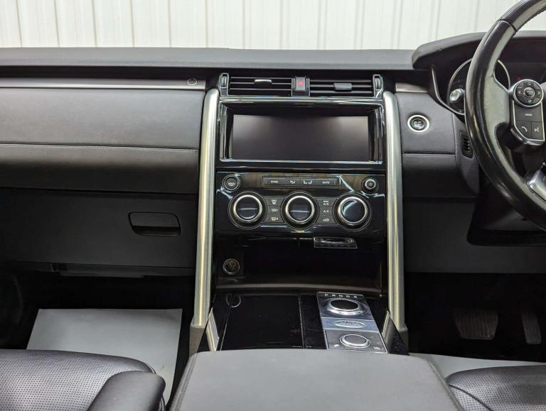 2017 Land Rover Discovery 3.0 Discovery HSE TD6 Auto 4WD 5dr SUV Diesel Automatic