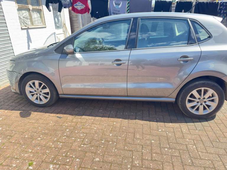 Volkswagen, POLO, Hatchback, 2015, Semi-Auto, 1197 (cc), 5 doors
