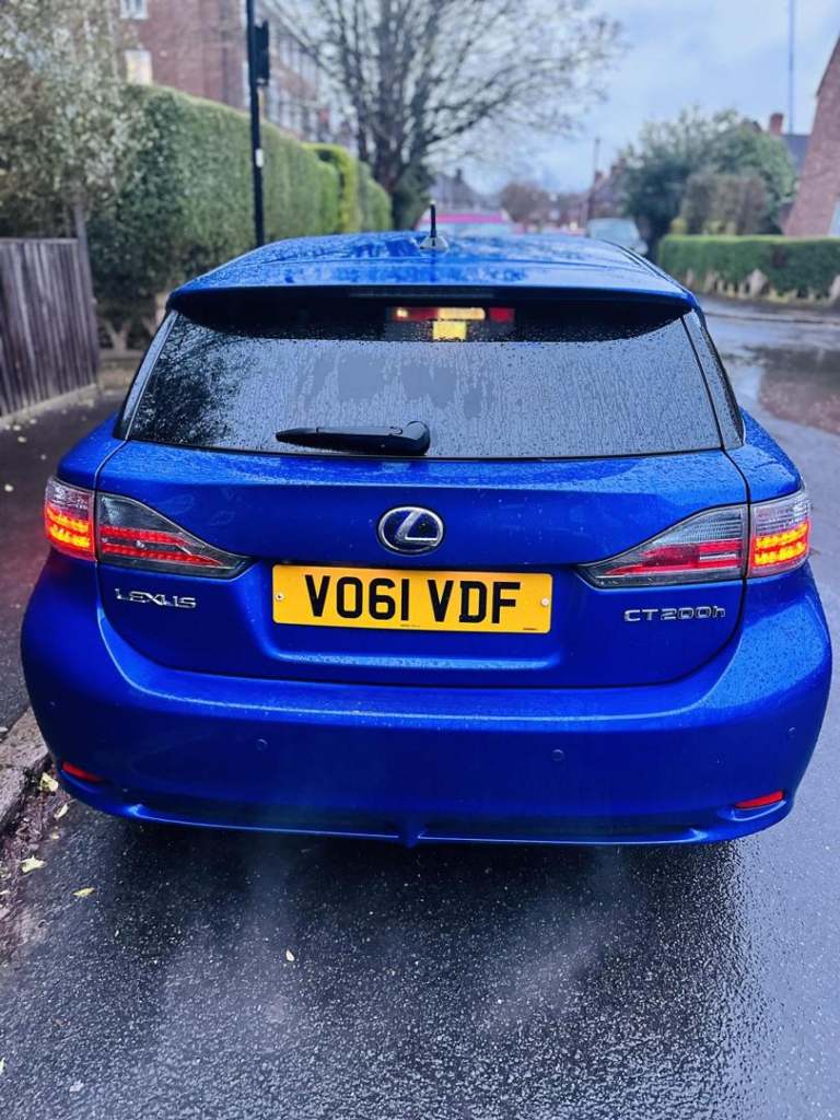 Lexus, CT, Hatchback, 2011, Semi-Auto, 1798 (cc), 5 doors