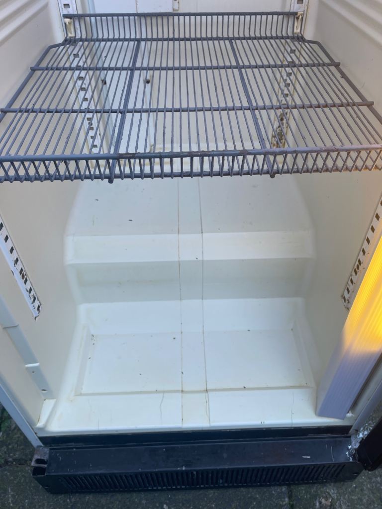 HUSKY STELLA COMMERCIAL REFIGERATOR FREE DELIVERY 🚚 