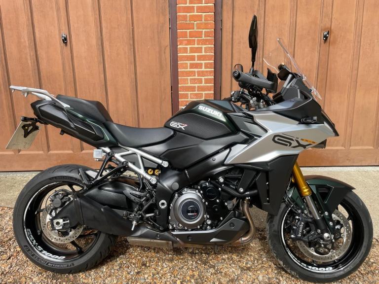 2025 SUZUKI GSX-S1000GX