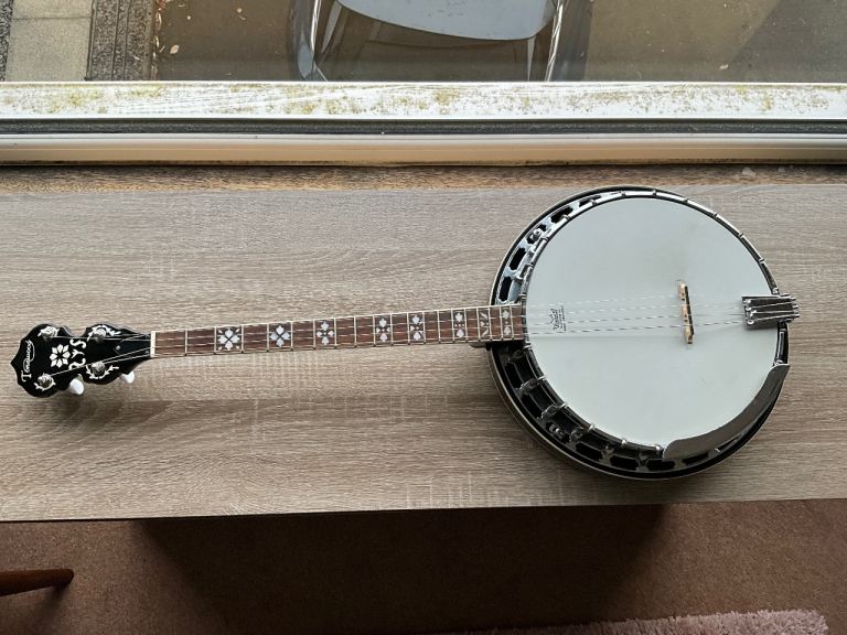 image for Tenor banjo and gigbag