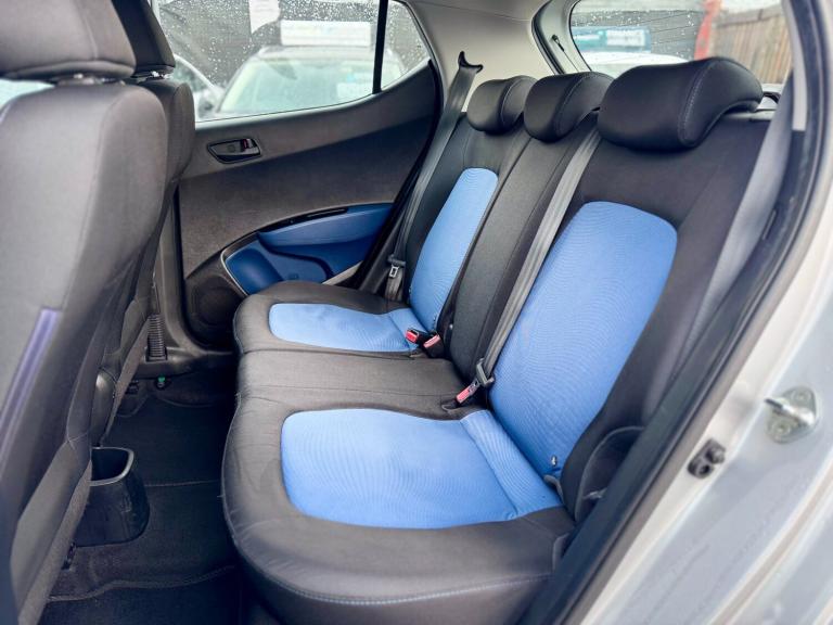 2015 Hyundai i10 1.2 SE 5dr HATCHBACK Petrol Manual