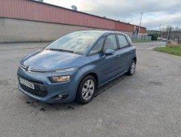  2015 Citroen Picasso 16 HDI  mot 27/01/27  .104567 miles  mice car in and out t