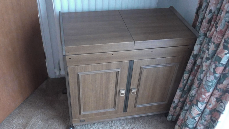 Hostess Food Trolley (electric)