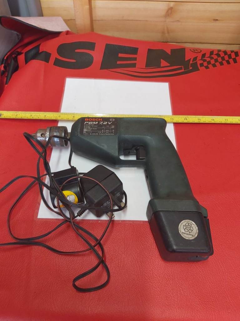 BOSCH ELECTRIC CORDLESS DRILL - PBM 7.2V - NICE VINTAGE DRILL