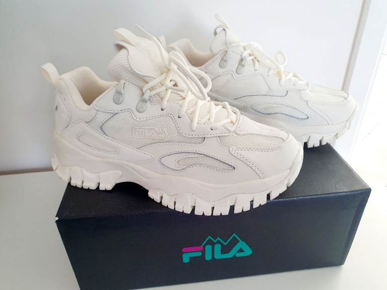 Fila Trainers. Size 5. Like New. 