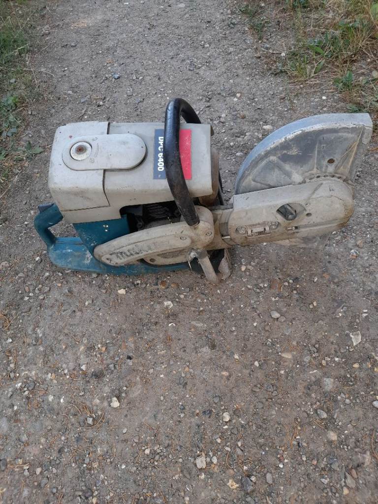 2x buzz saws