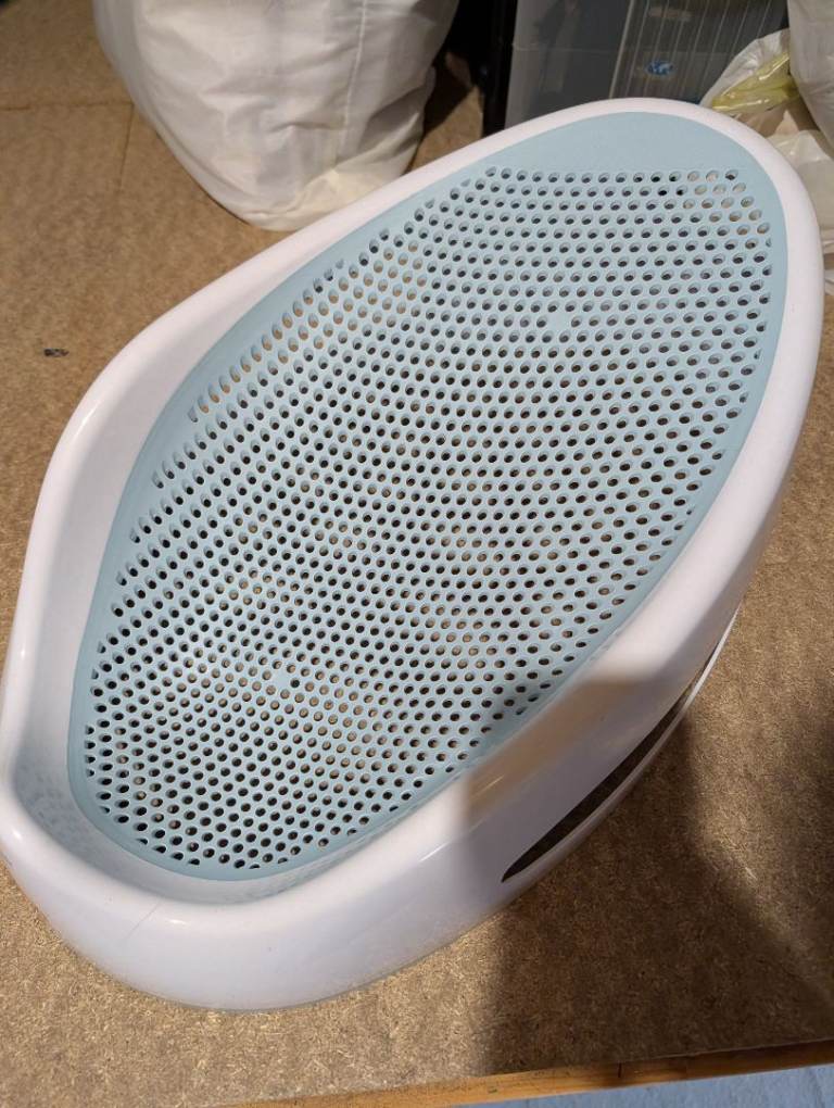 Baby Bath Support Seat – White and Blue