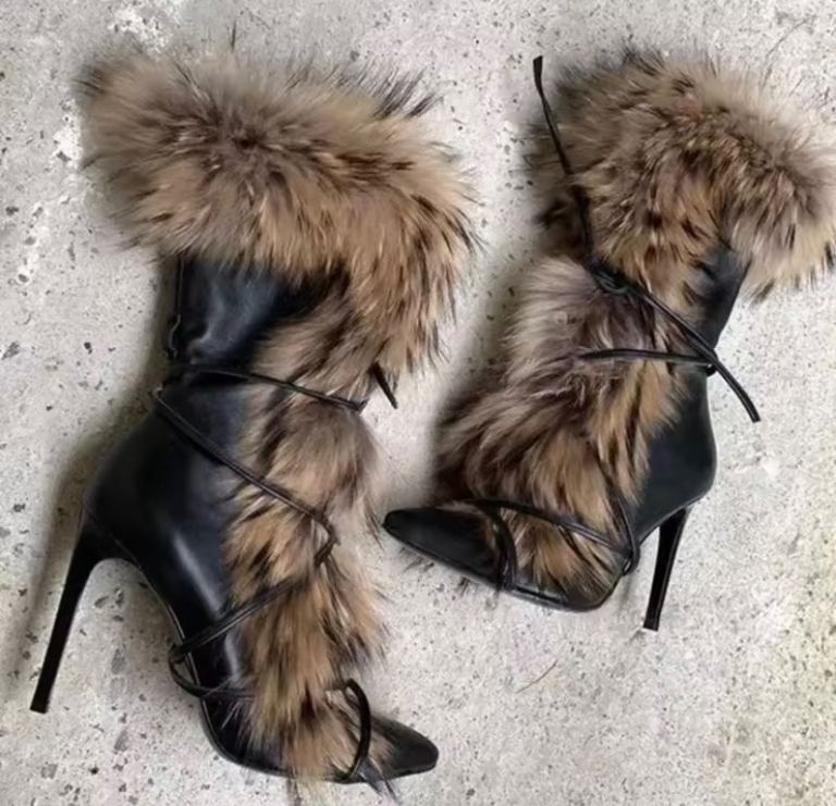 Felt calf fur stiletto ankle boots!
