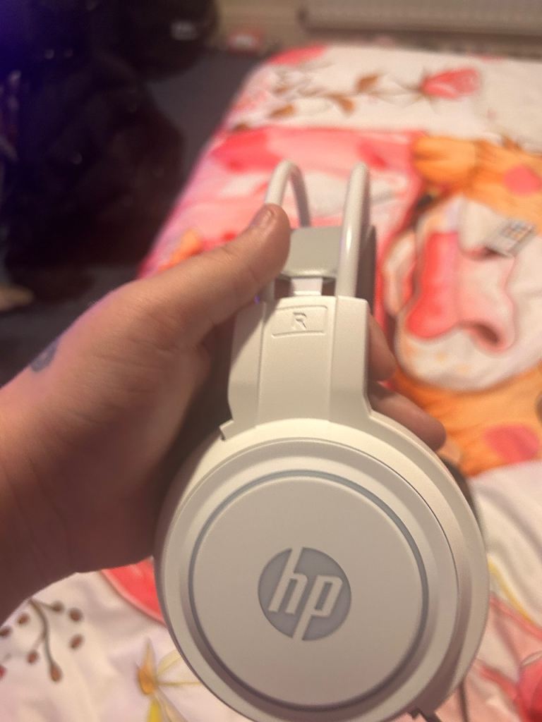 HP gaming headphones