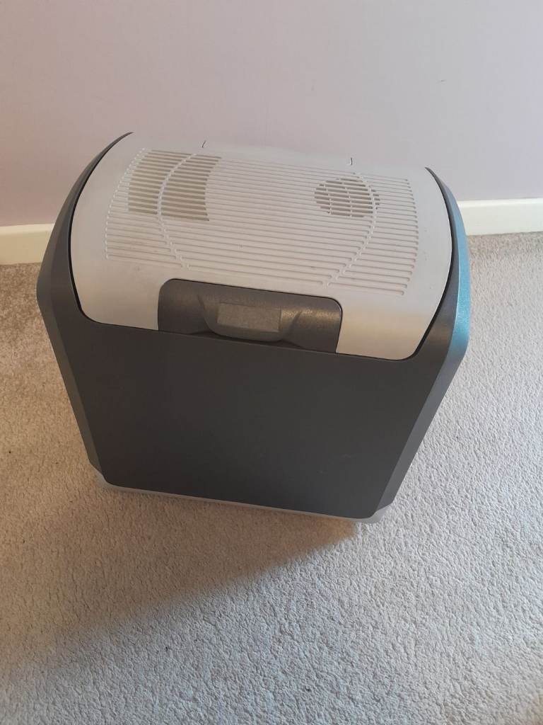 Halfords 12v Electric Coolbox 