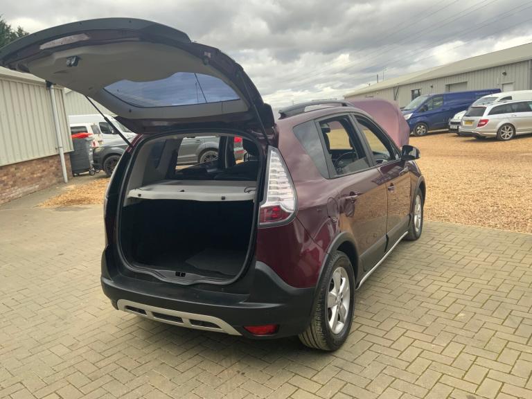 2013 Renault Scenic Xmod 1.5 dCi Dynamique TomTom Energy 5dr [Start Stop] MPV Diesel Manual